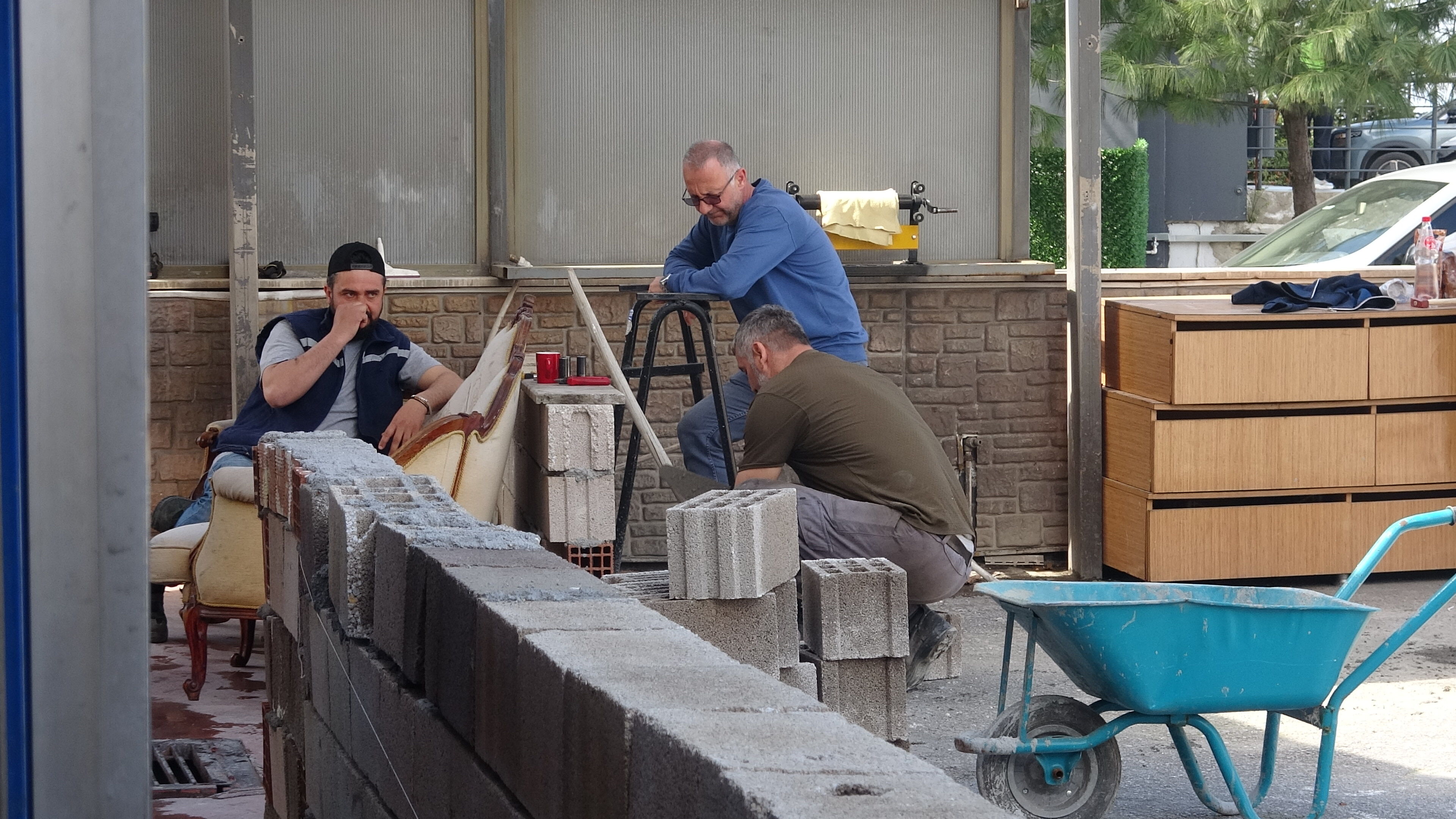 ‘ Y E R M E S E L E S I’ Y U Z U N D E N T A R T I S T I G I K O M S U 1249096 371628